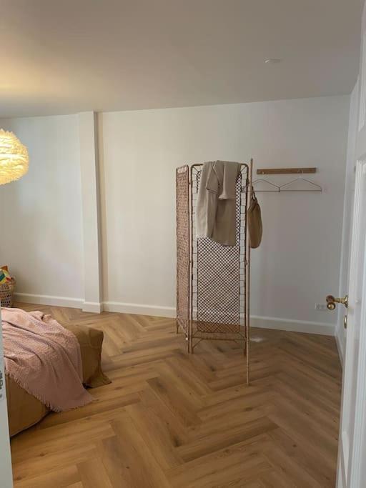 Nyrenoveret Charmerende Lejlighed I Odense C! Apartment Exterior photo